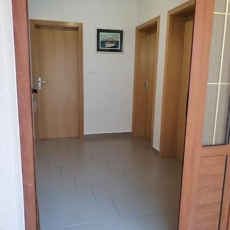 Ena Apartment Turanj Bagian luar foto