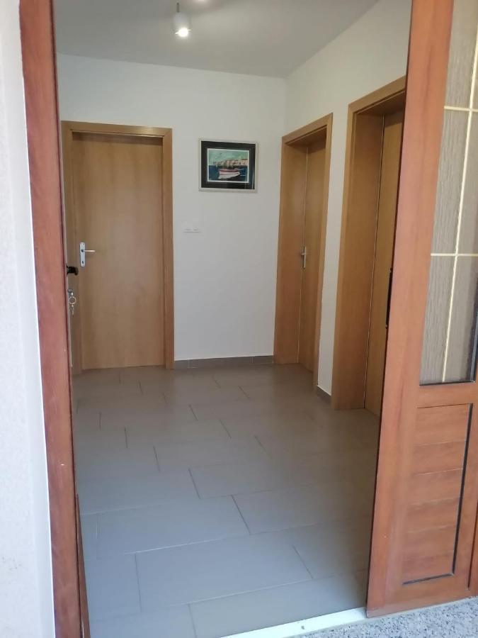 Ena Apartment Turanj Bagian luar foto
