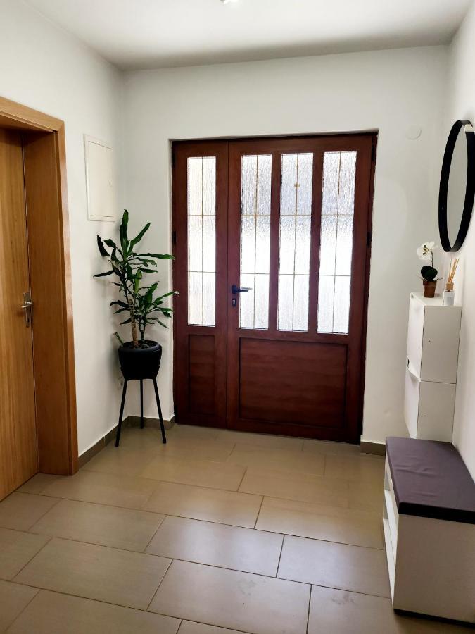Ena Apartment Turanj Bagian luar foto