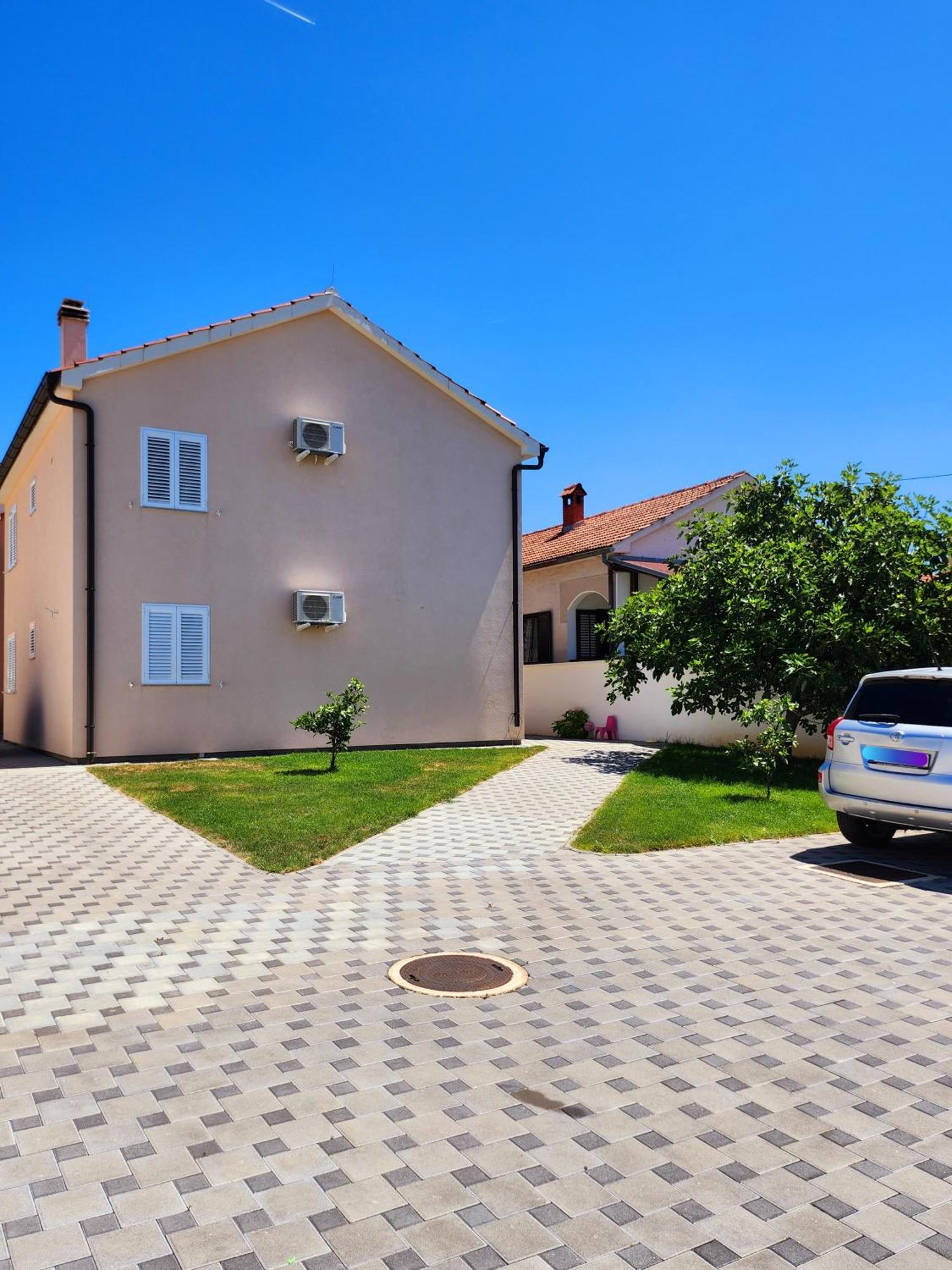 Ena Apartment Turanj Bagian luar foto